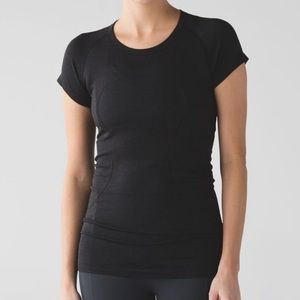 Lululemon Run Swiftly Tech Short Sleeve Crew Black 4 EUC
